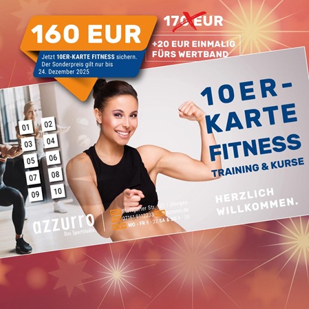 Eine junge Frau spannt den Bizeps und zeigt mit der anderen Hand in die Kamera